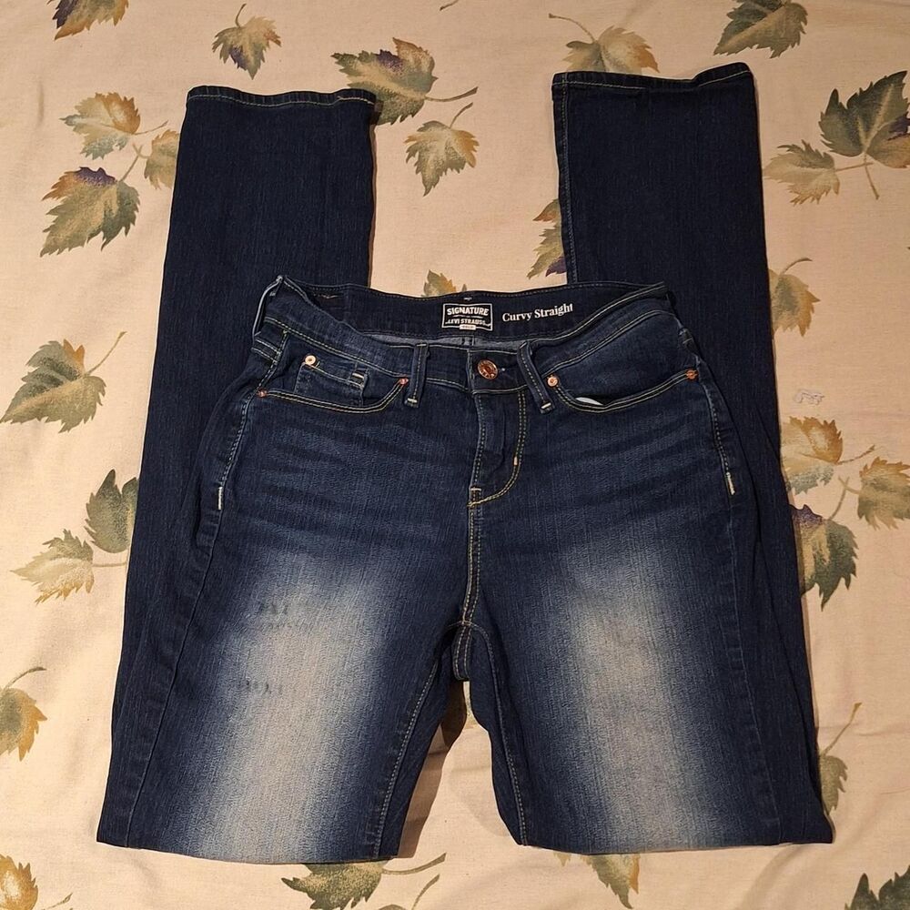 Levi-s Women's Navy and Blue Jeans